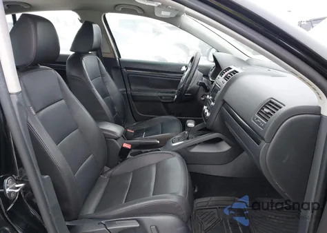 2010 Volkswagen Jetta Tdi z USA, uszkodzony, nr VIN 3VWRL7AJ8AM061252